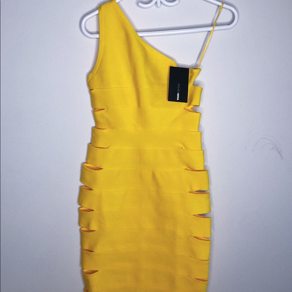 FASHIONNOVA DRESS